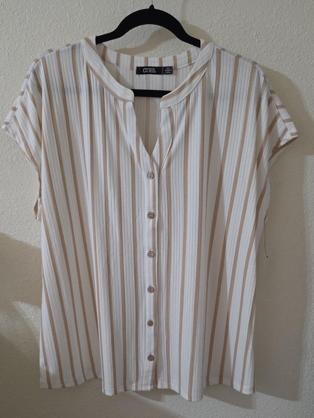 Cure Striped Button-Front Women’s Top in Cream and Tan